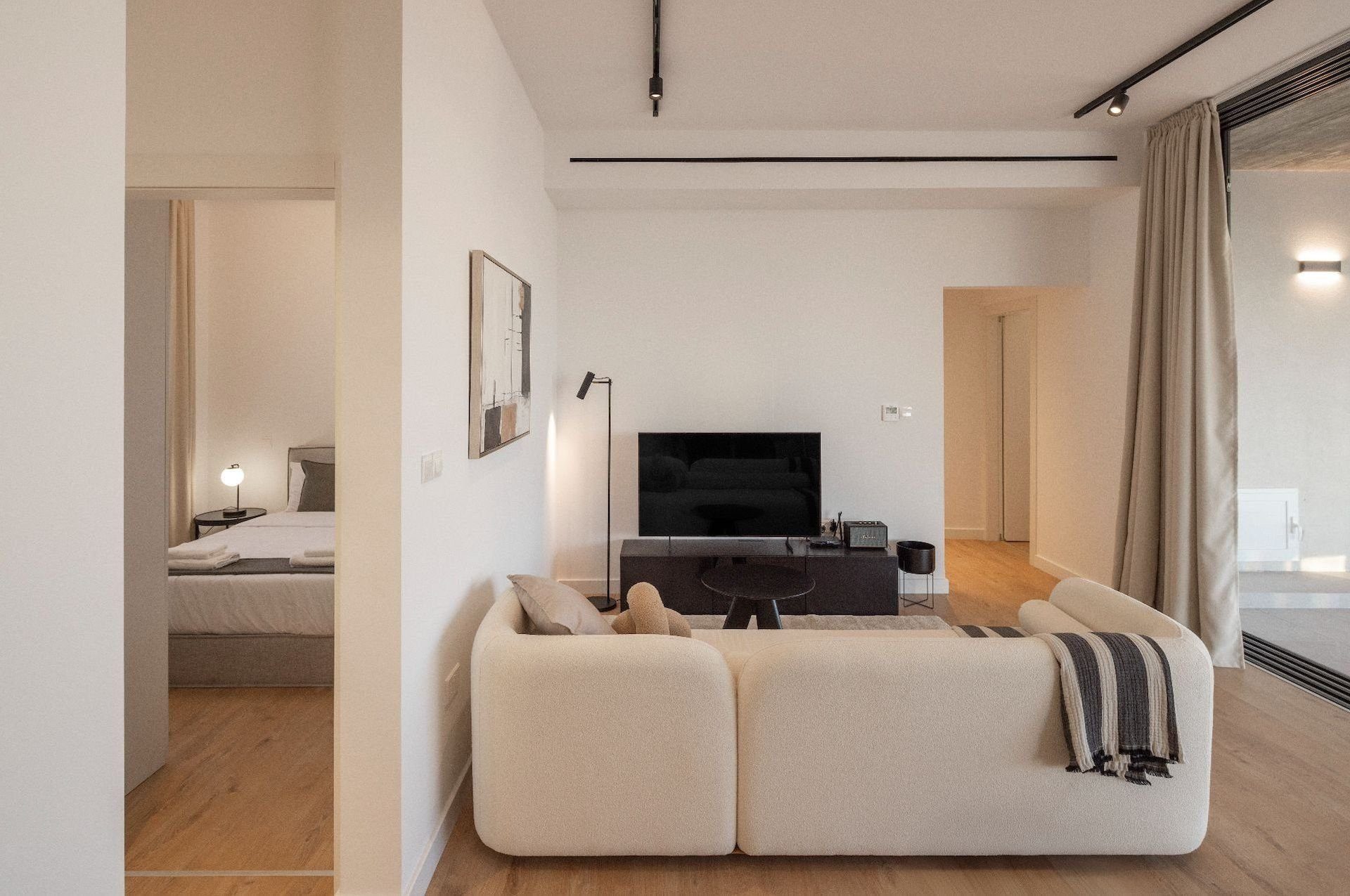 1+1 BR Apartment in Agia Zoni, Limassol photo 4