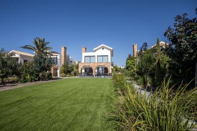 5 BR Villa in Agia Thekla, Famagusta thumbnail 5