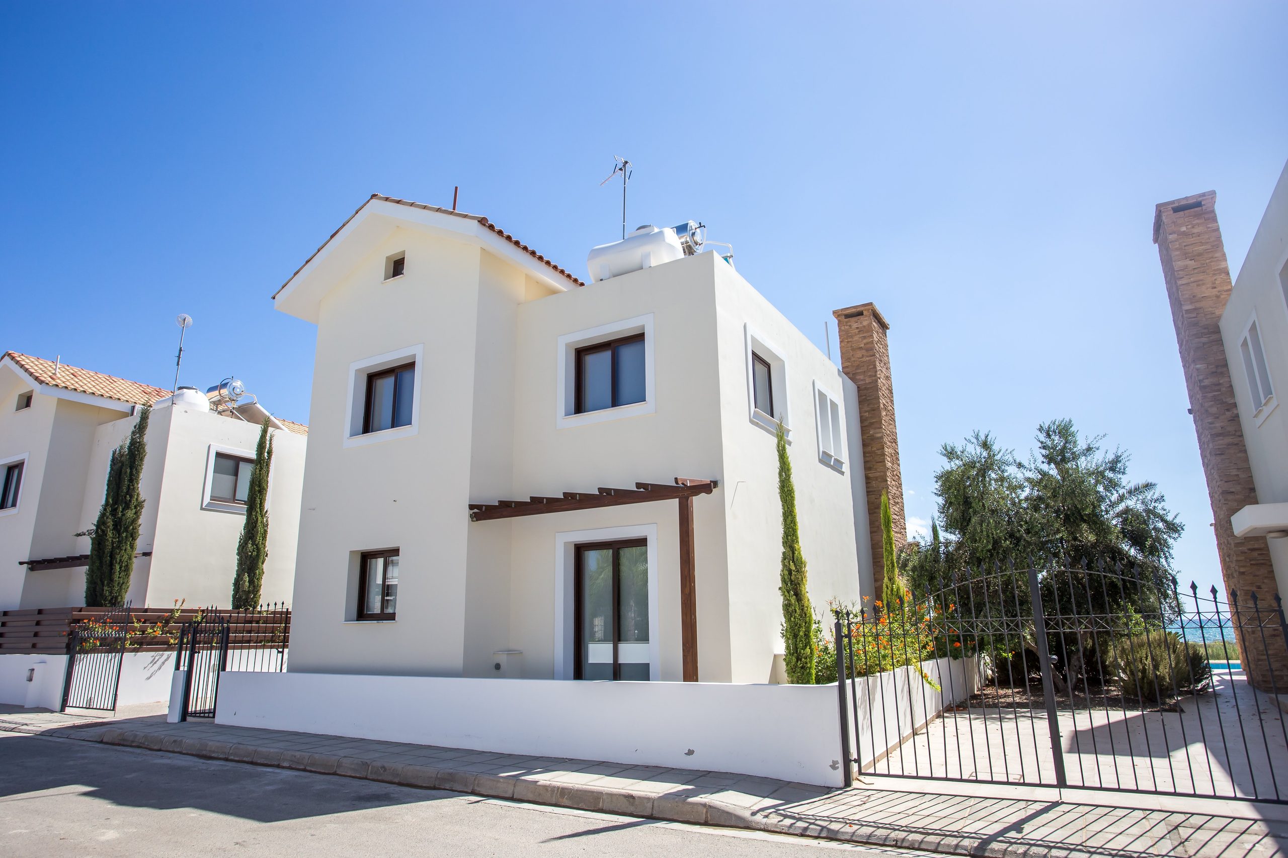 5 BR Villa in Agia Thekla, Famagusta photo 3