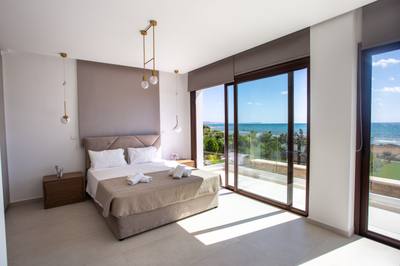 5 BR Villa in Agia Thekla, Famagusta thumbnail 11
