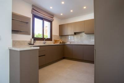 5 BR Villa in Agia Thekla, Famagusta thumbnail 9