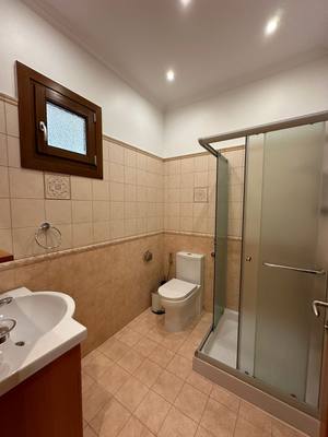 4 BR Villa in Mouttagiaka, Limassol thumbnail 16