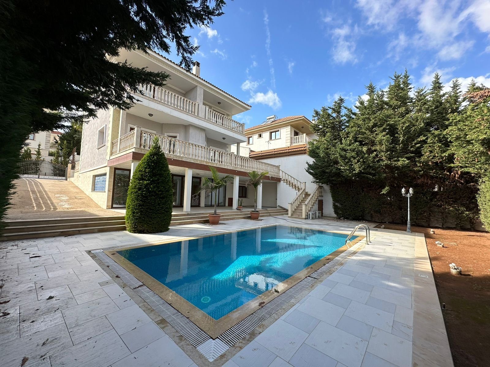 4 BR Villa in Mouttagiaka, Limassol