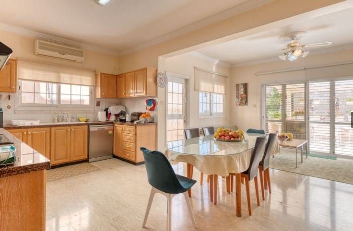 5+2 BR Villa in Faneromeni, Larnaca photo 3