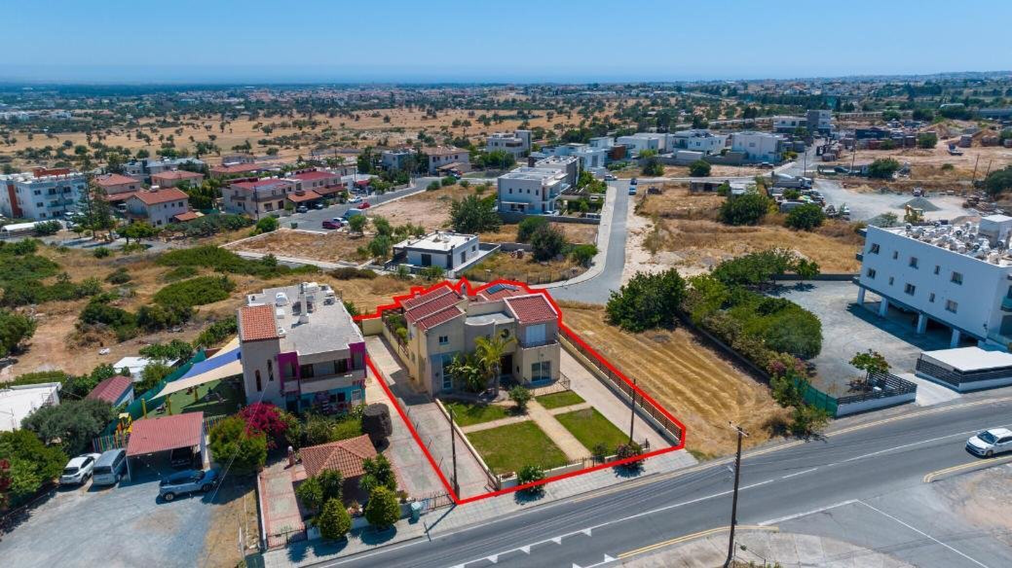 4 bedroom house in Ypsonas, Limassol photo 4