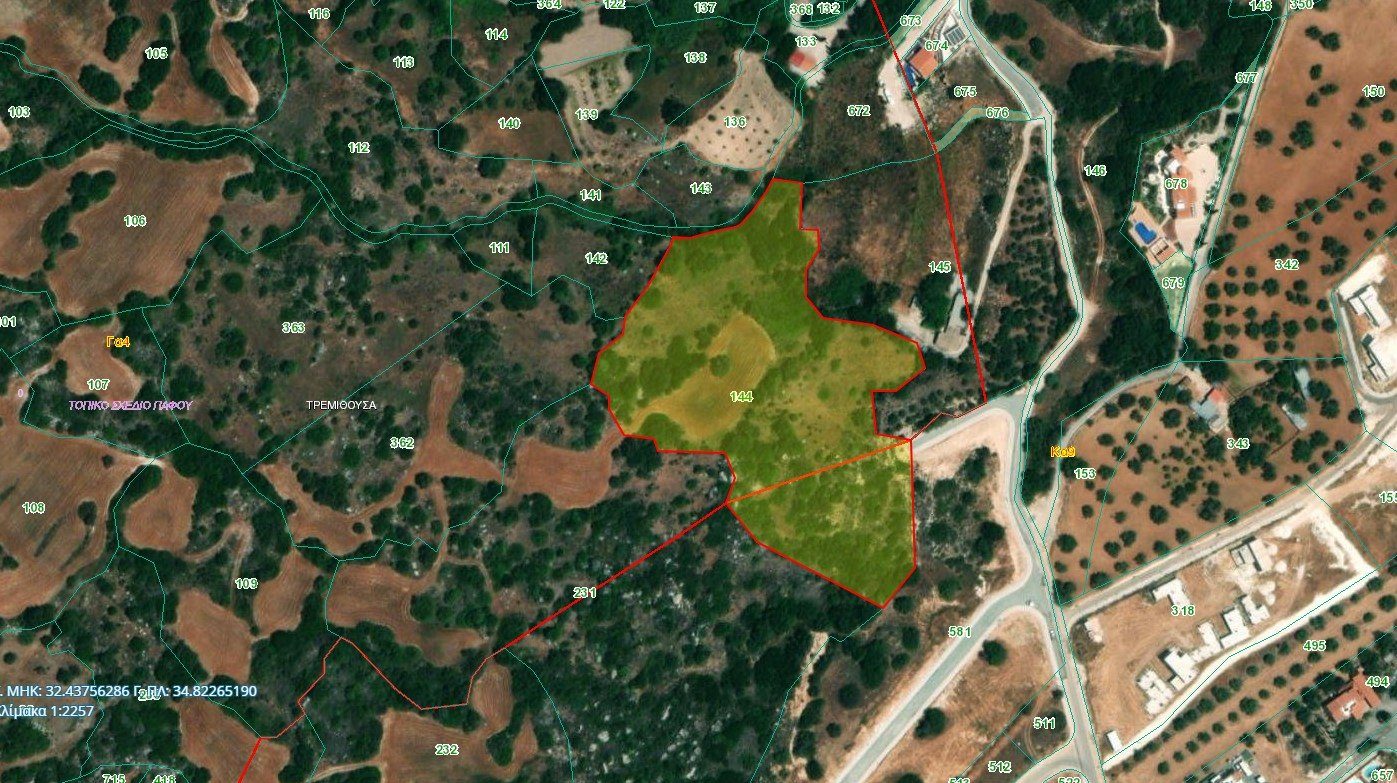 Large Plot in Tremithousa, Paphos photo 1