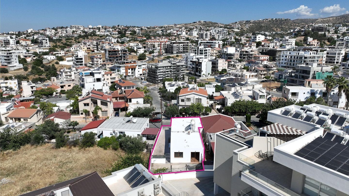 Ground-Floor House in Agios Athanasios, Limassol photo 5