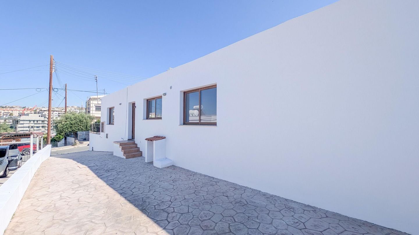Ground-Floor House in Agios Athanasios, Limassol photo 20