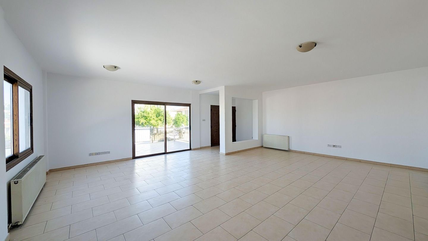 Ground-Floor House in Agios Athanasios, Limassol — photo 7