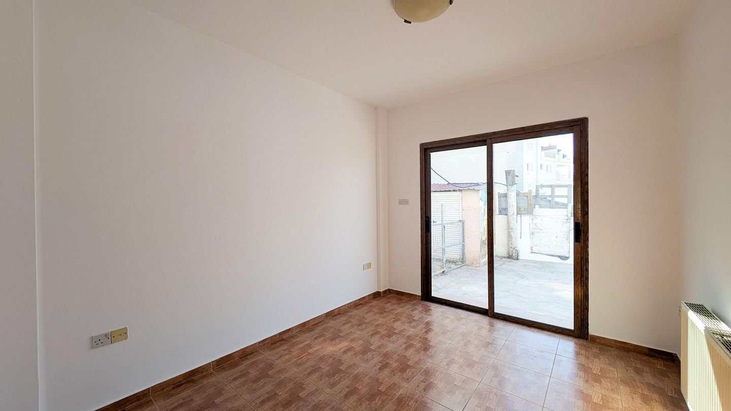 Ground-Floor House in Agios Athanasios, Limassol photo 13