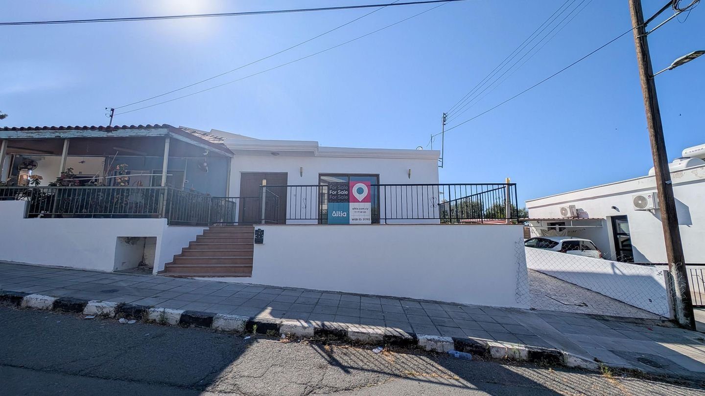 Ground-Floor House in Agios Athanasios, Limassol photo 2