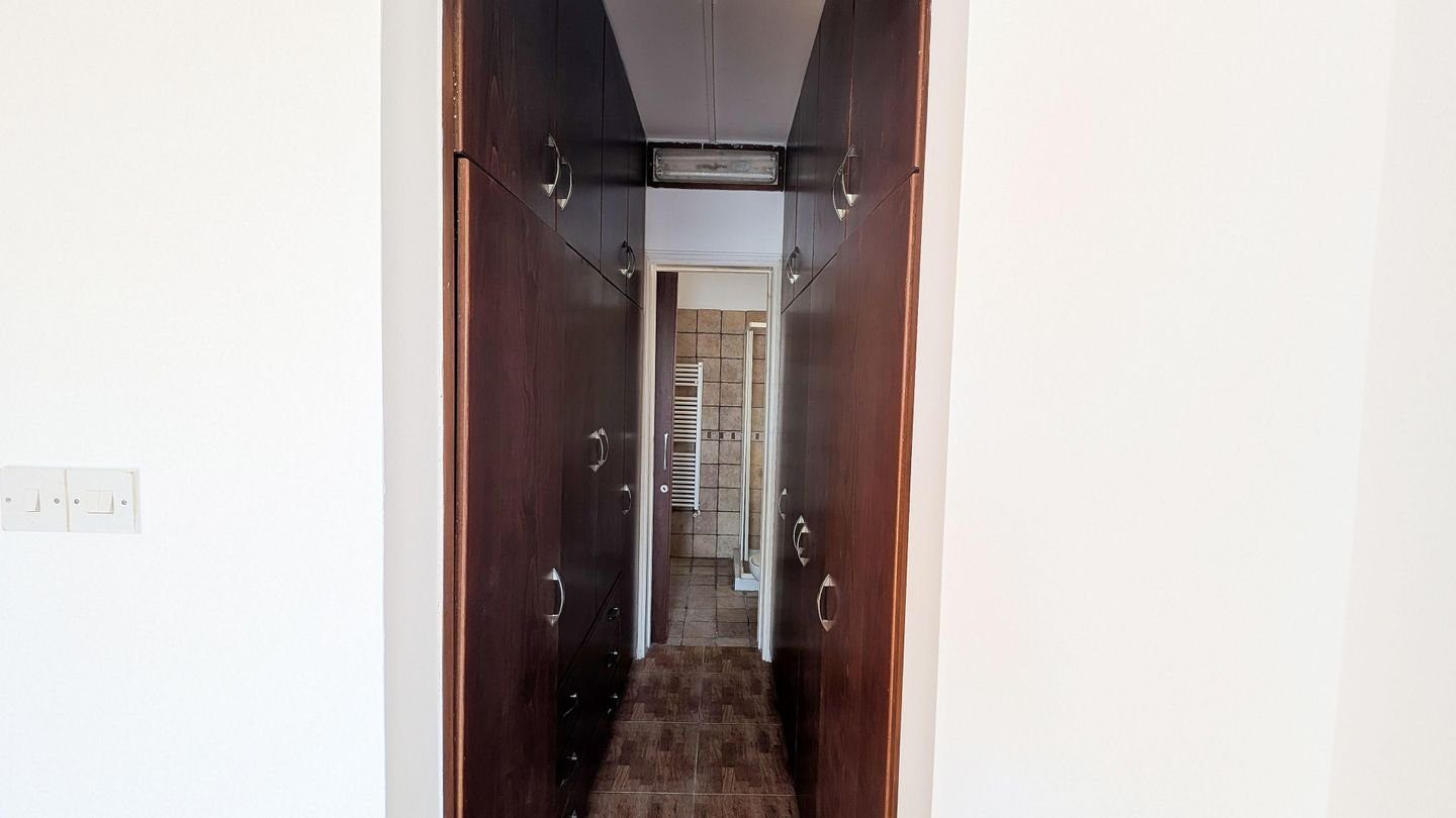 Ground-Floor House in Agios Athanasios, Limassol photo 12
