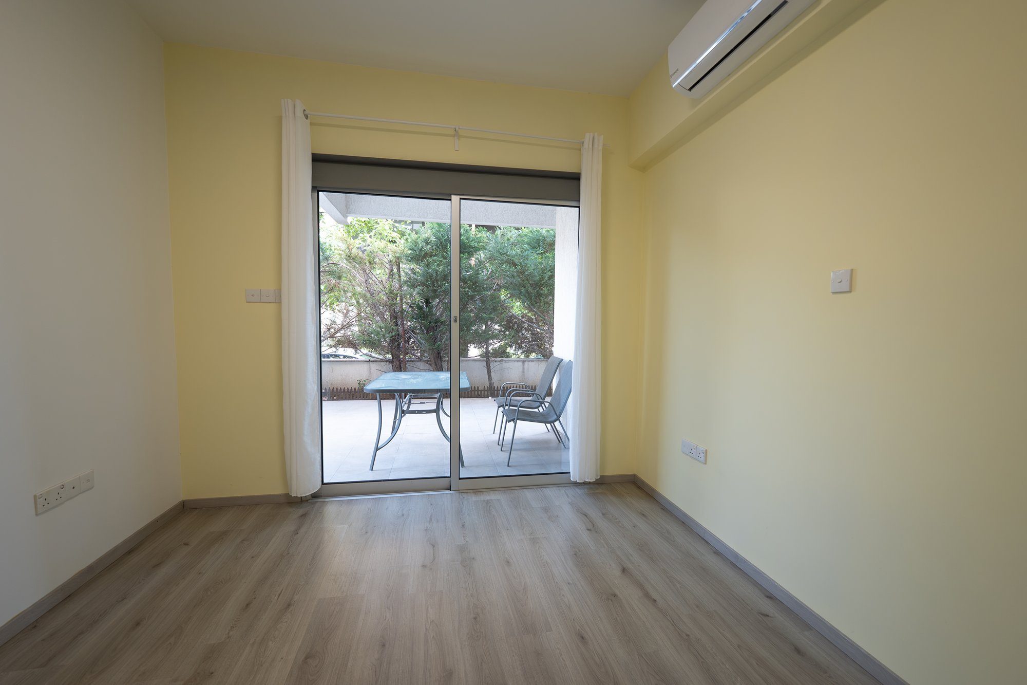 3 BR Ground Apartment in Agia Zoni, Limassol photo 7