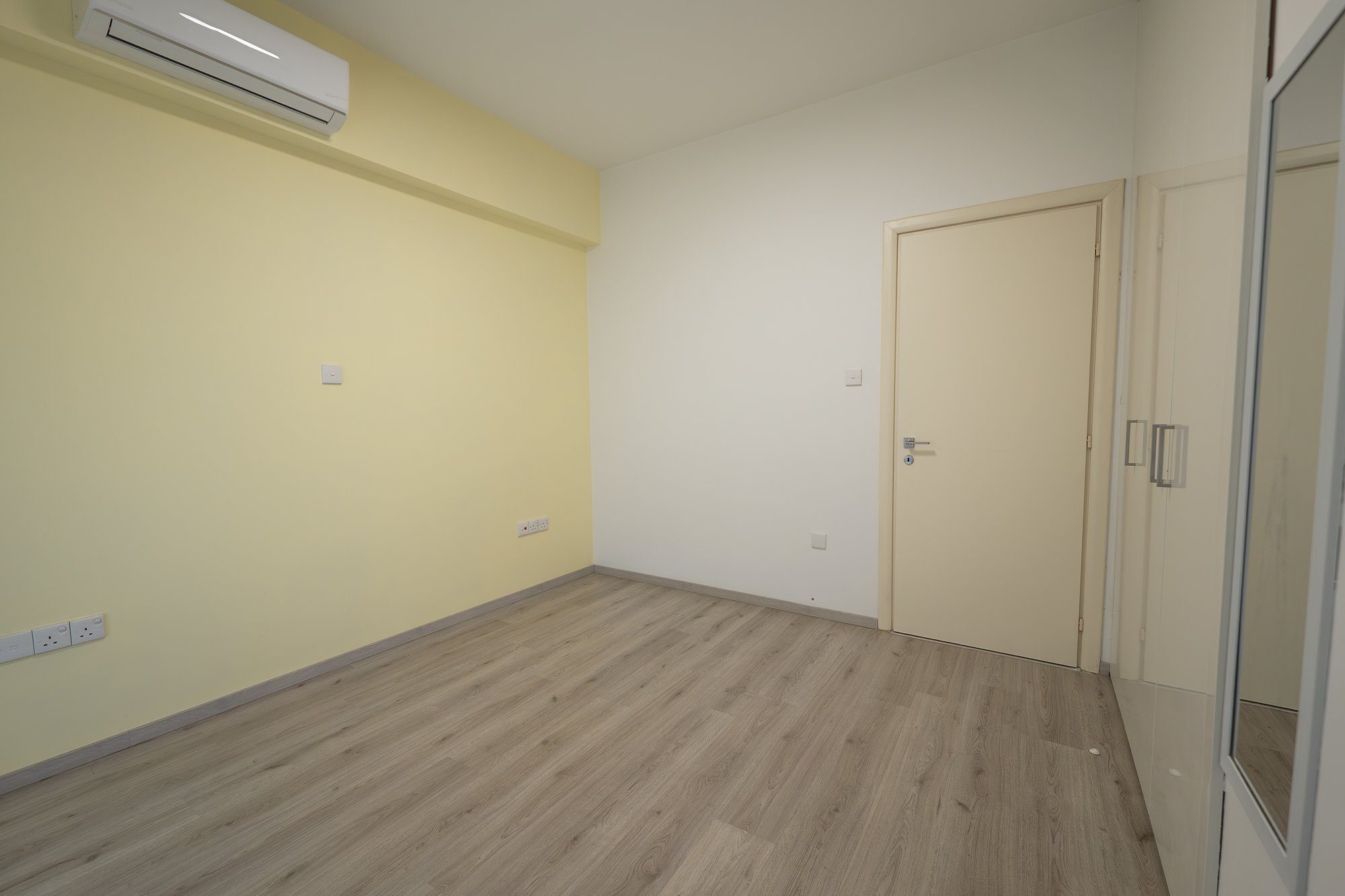 3 BR Ground Apartment in Agia Zoni, Limassol photo 9