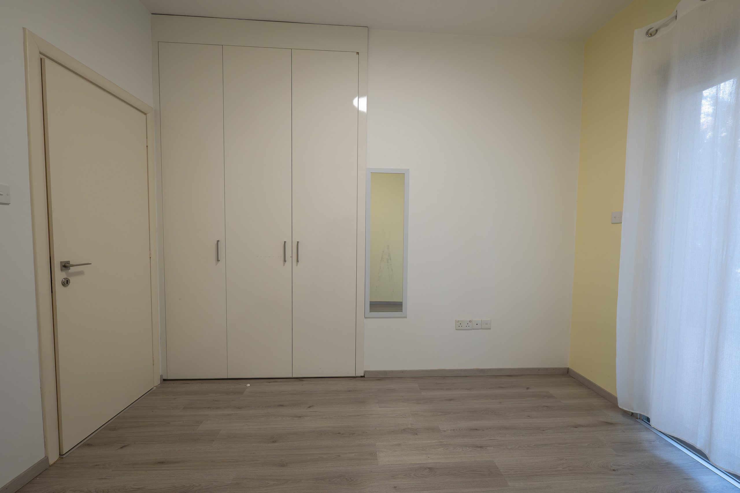 3 BR Ground Apartment in Agia Zoni, Limassol photo 8