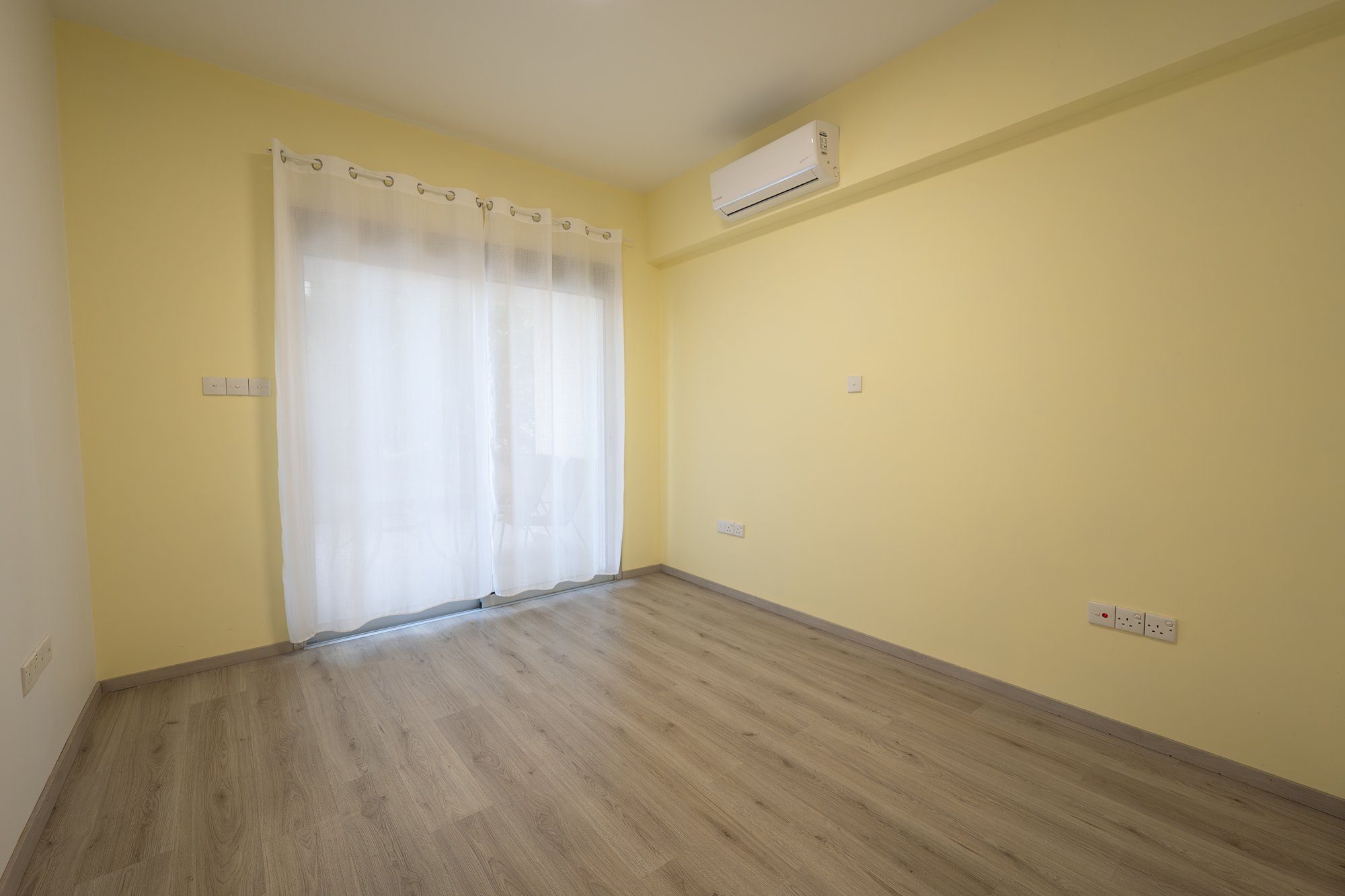 3 BR Ground Apartment in Agia Zoni, Limassol photo 6