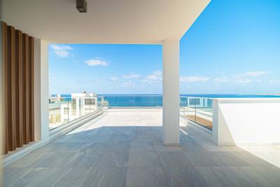 4 BR Beachfront Villa in Kissonerga, Paphos thumbnail 9