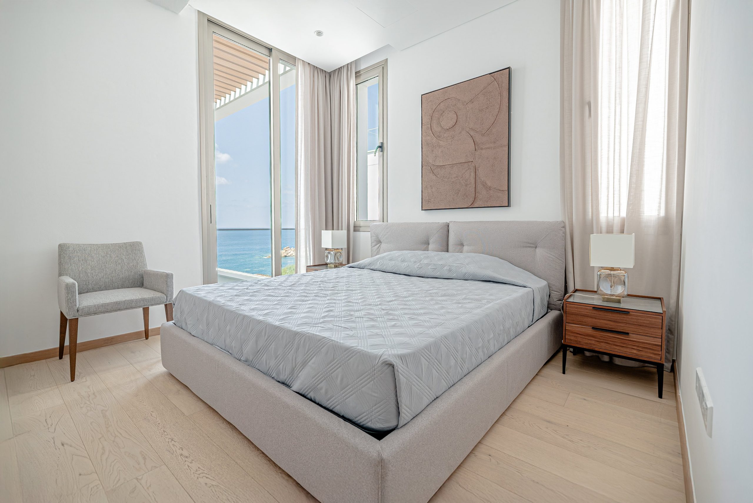 4 BR Beachfront Villa in Kissonerga, Paphos photo 18