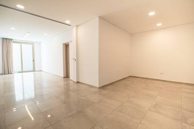 4 BR Beachfront Villa in Kissonerga, Paphos thumbnail 17