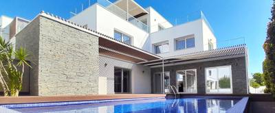 4 BR Villa in Geroskipou, Paphos thumbnail 2