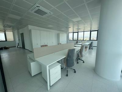Whole-floor Office 180 m² with 3 parking spaces in Agios Spyridon, Limassol thumbnail 4