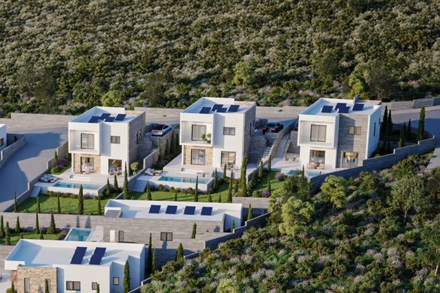 4 BR Villa in Pegeia, Paphos