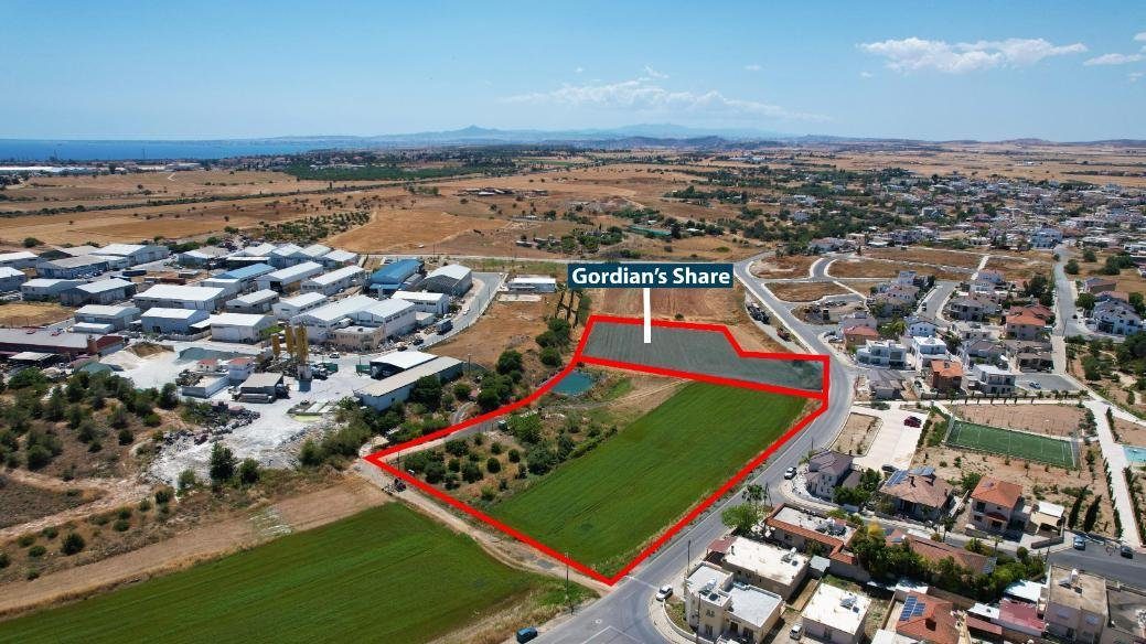 Shared field in Xylotymvou, Larnaka photo 2
