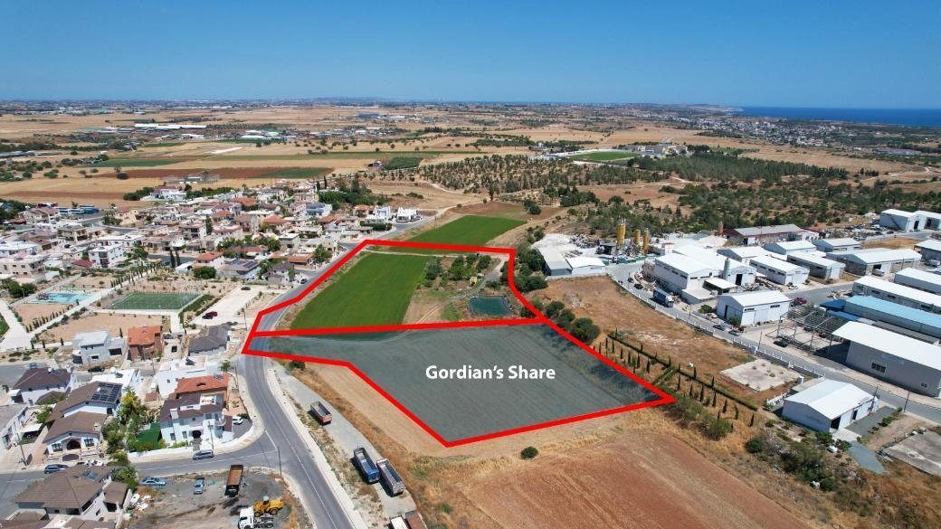 Shared field in Xylotymvou, Larnaka photo 3