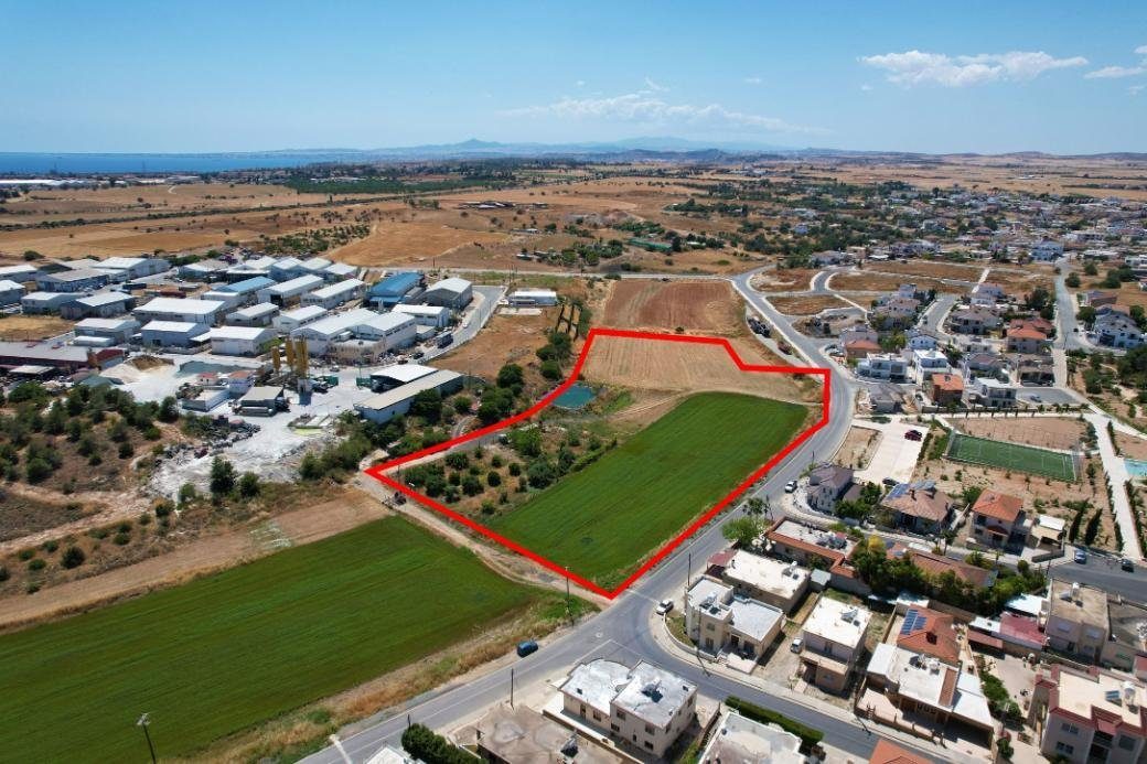 Shared field in Xylotymvou, Larnaka photo 4