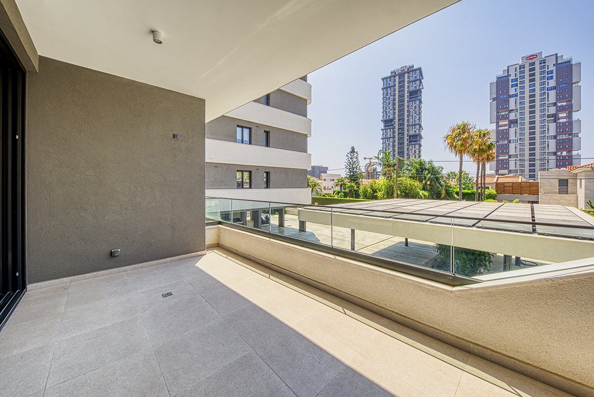 2 BR Apartment in Potamos Germasogeias, Limassol photo 8