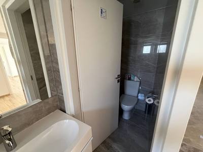 Biuro na całym piętrze w Neapolis, Limassol, miniatura 14