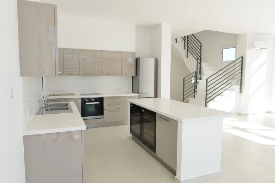 3 BR Villa in Pegeia, Paphos photo 13