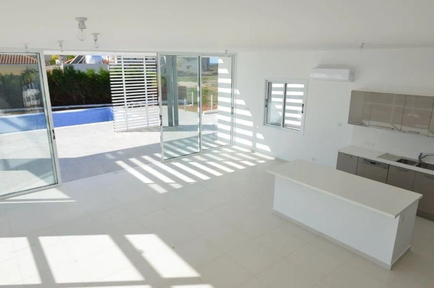 3 BR Villa in Pegeia, Paphos photo 2