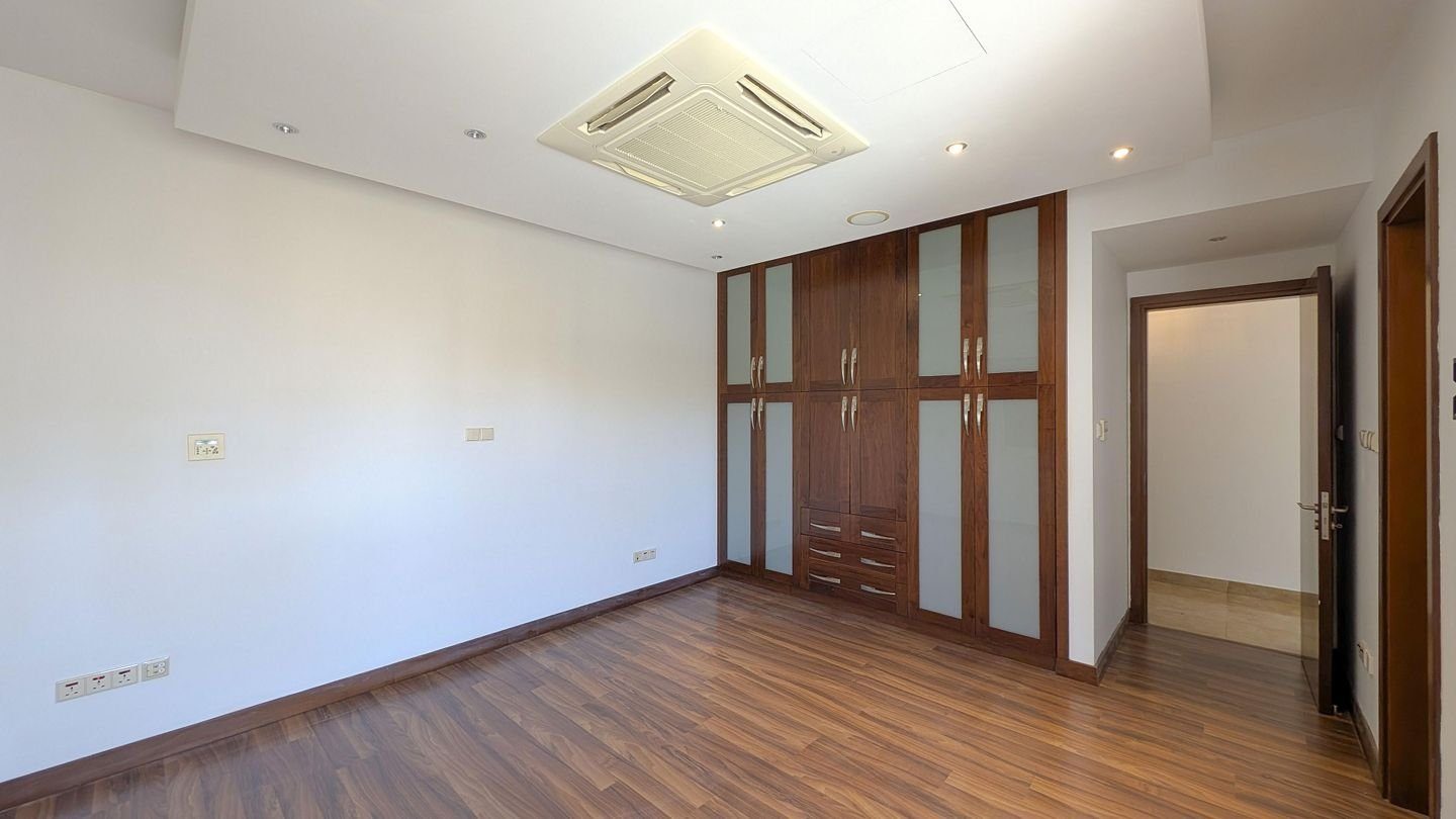 Elegant 4-Bedroom Home with Basement & Pool in Agios Athanasios, Limassol photo 27