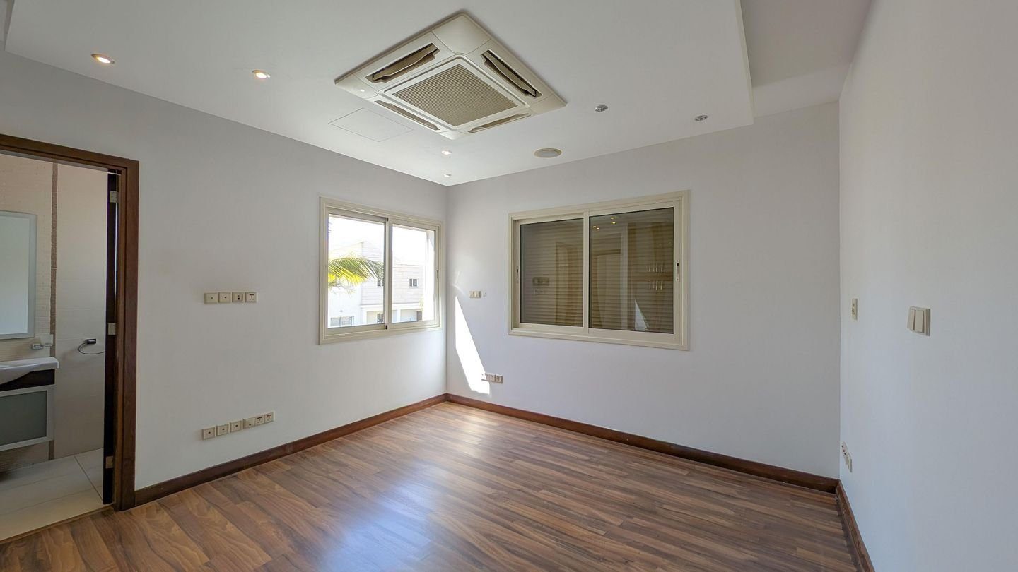Elegant 4-Bedroom Home with Basement & Pool in Agios Athanasios, Limassol photo 17