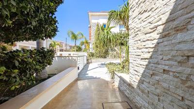 Elegant 4-Bedroom Home with Basement & Pool in Agios Athanasios, Limassol thumbnail 60