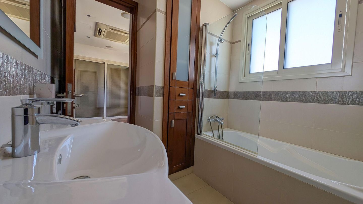 Elegant 4-Bedroom Home with Basement & Pool in Agios Athanasios, Limassol photo 47