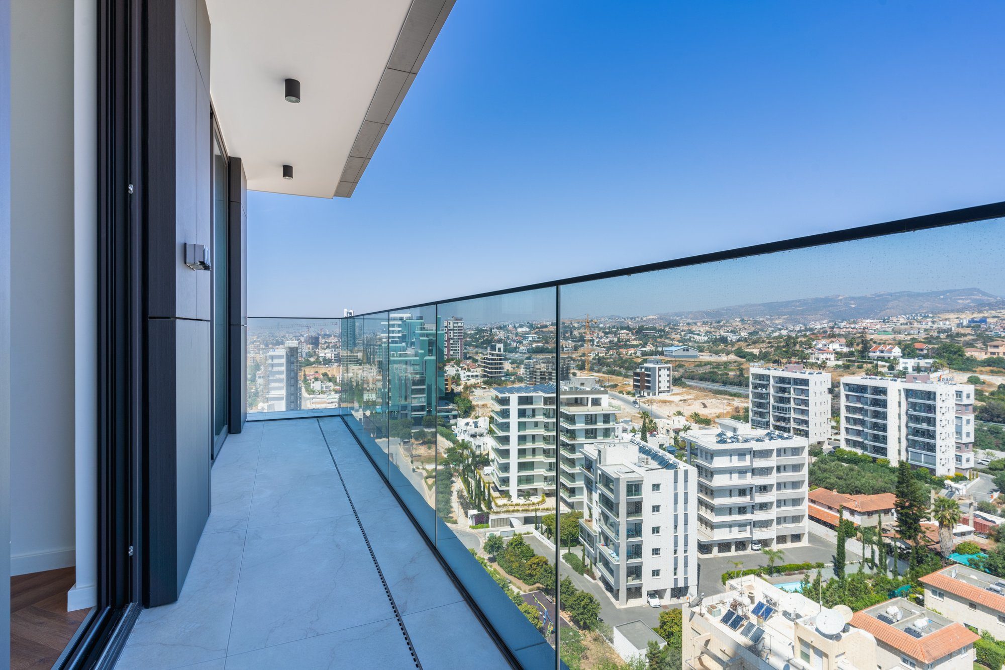1 BR Apartment in Agios Tychonas, Limassol photo 13