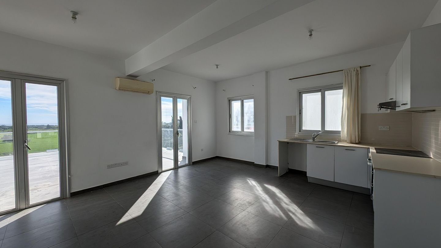 Two-Bedroom Apartment in Mazotos, Larnaca photo 14