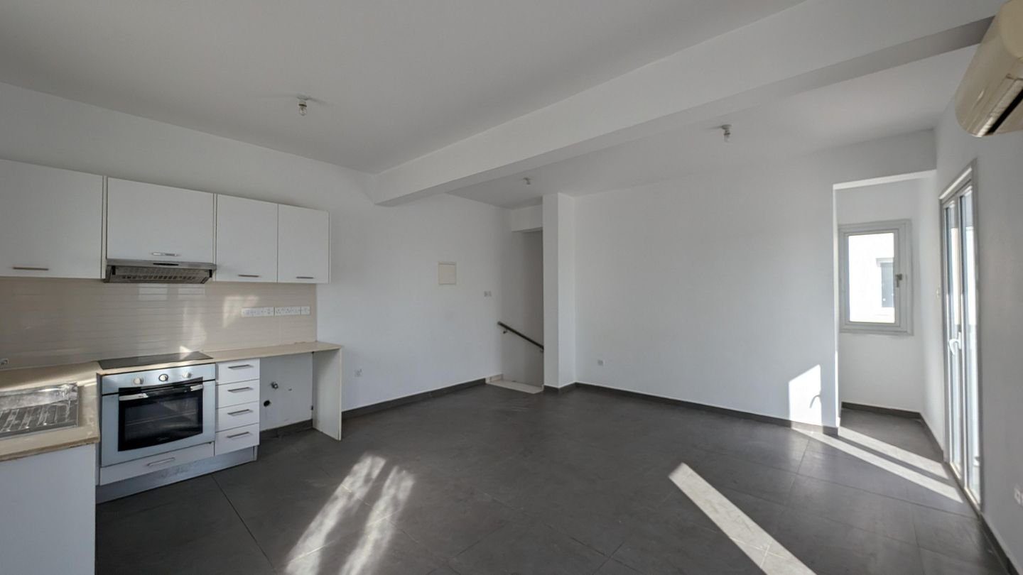 Two-Bedroom Apartment in Mazotos, Larnaca photo 12
