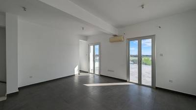 Two-Bedroom Apartment in Mazotos, Larnaca thumbnail 8