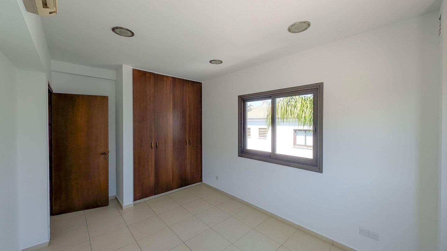 Three-Bedroom semi-detached house in Pera Chorio, Nicosia photo 12