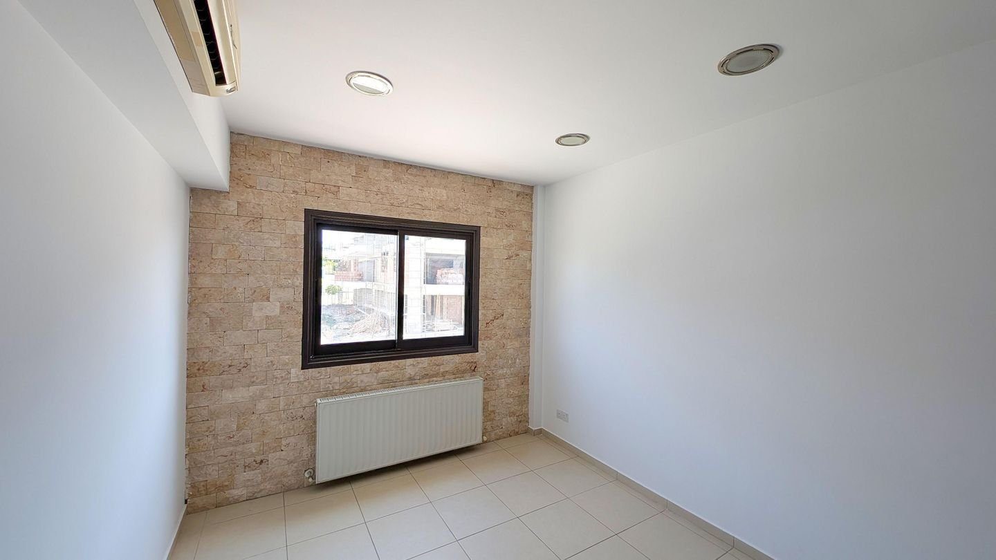 Three-Bedroom semi-detached house in Pera Chorio, Nicosia photo 16