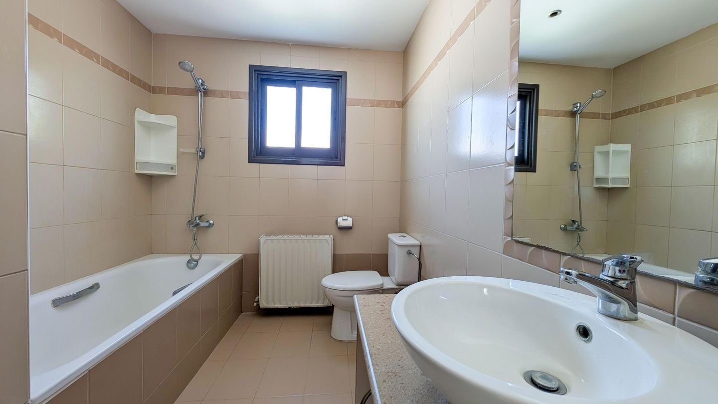 Three-Bedroom semi-detached house in Pera Chorio, Nicosia photo 19