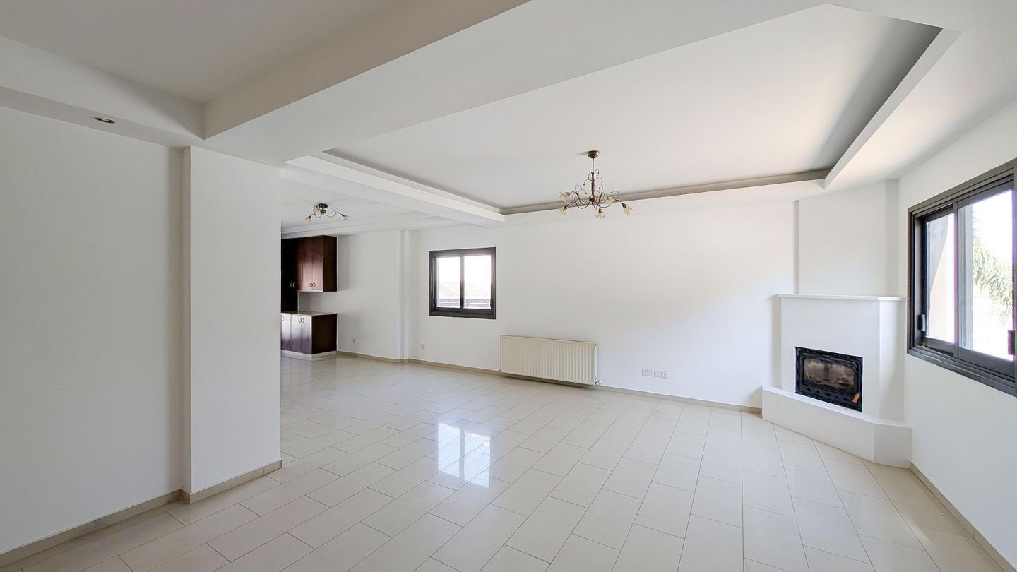 Three-Bedroom semi-detached house in Pera Chorio, Nicosia photo 9