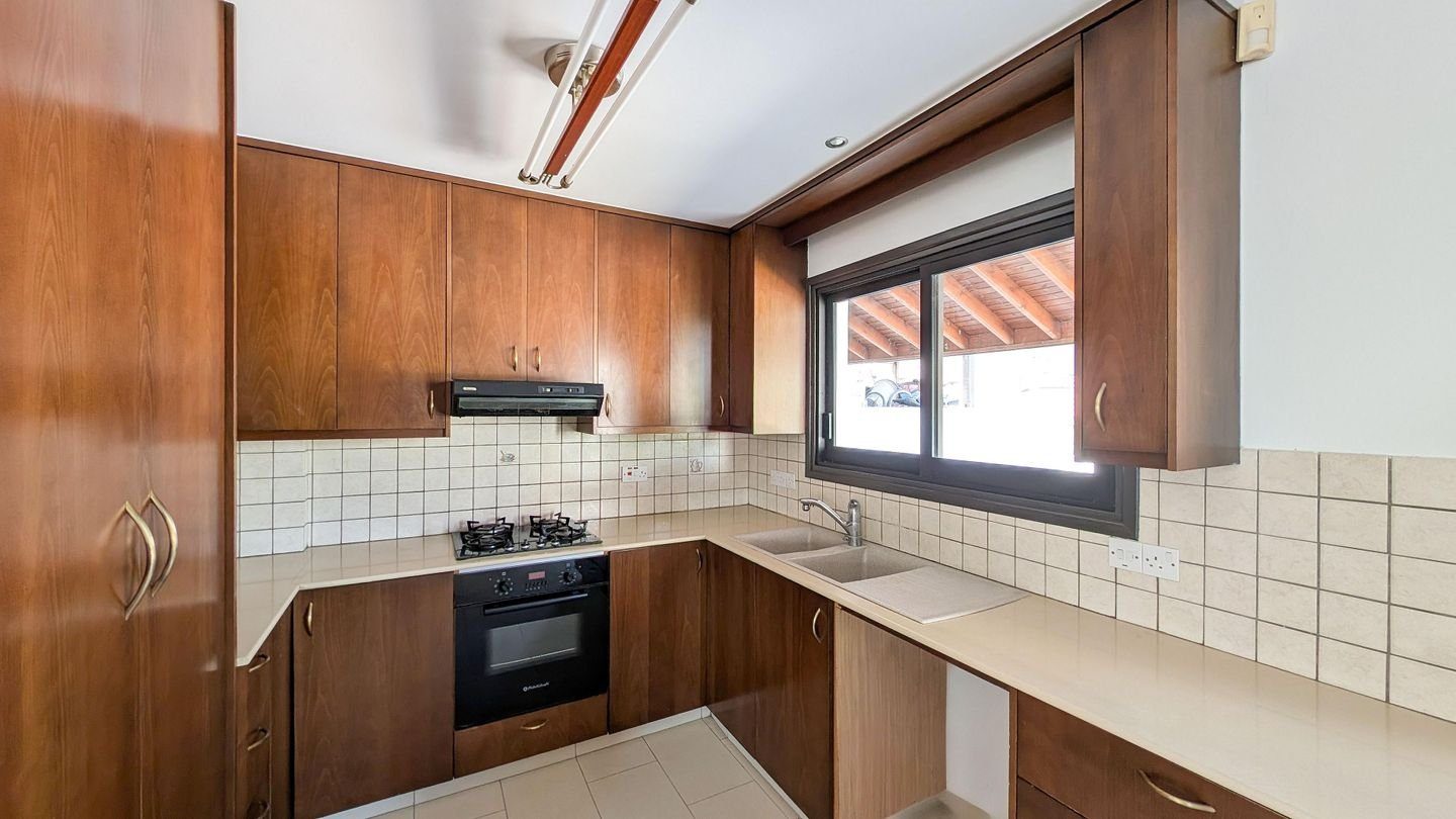 Three-Bedroom semi-detached house in Pera Chorio, Nicosia photo 11