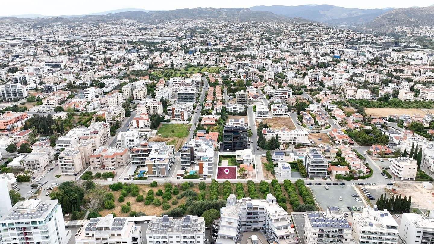 (Share) Distributed Touristic Plot in Germasogeia, Limassol — photo 4