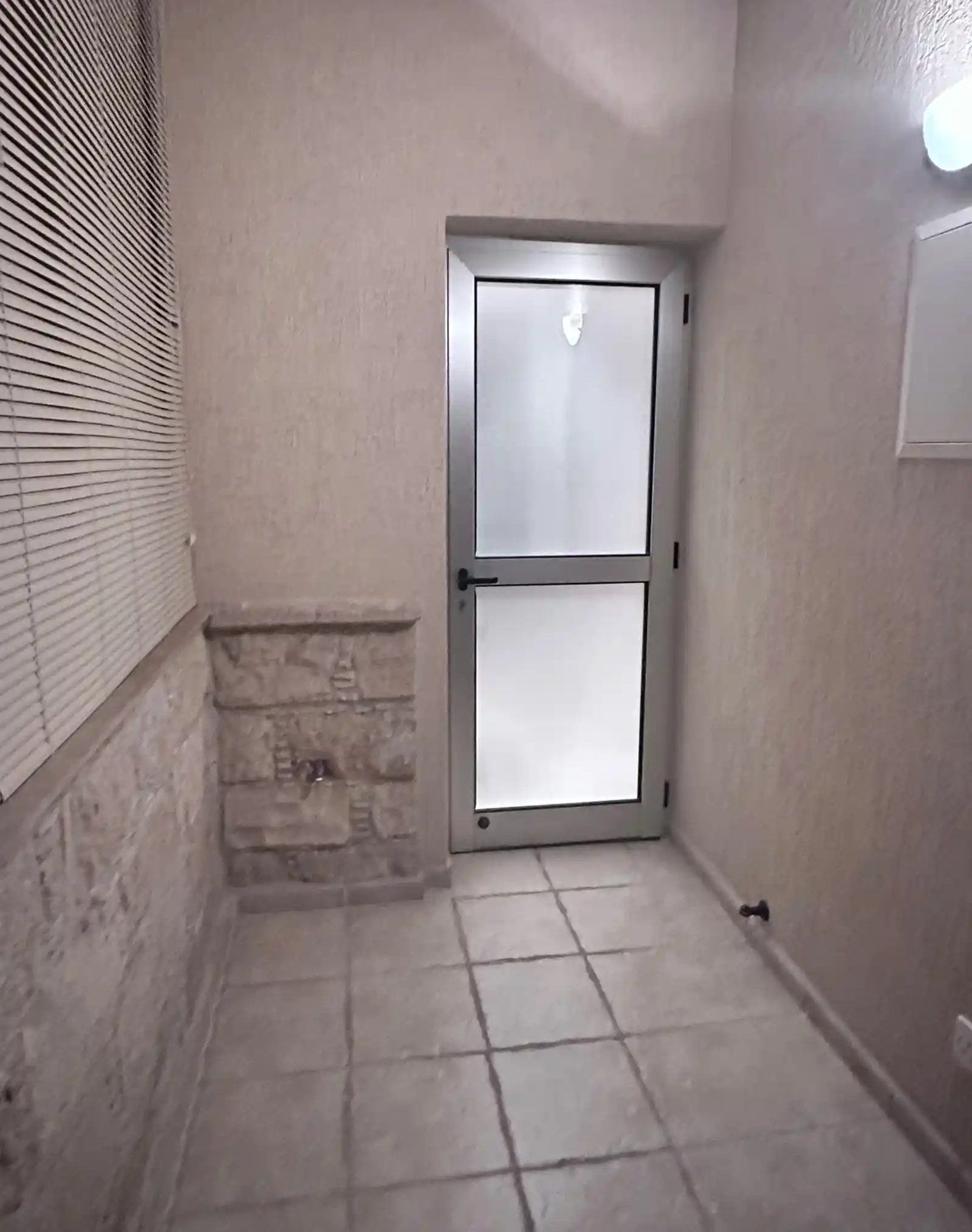 2 BR Apartment in Mesa Geitonia, Limassol photo 15