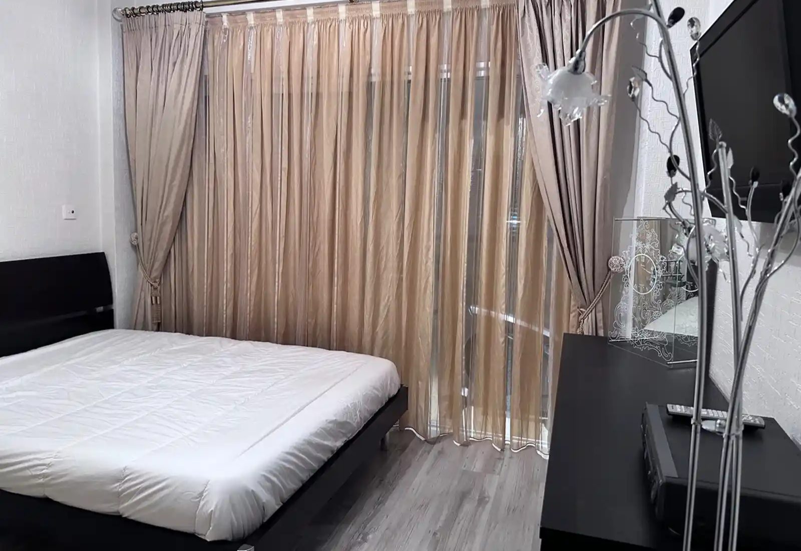 2 BR Apartment in Mesa Geitonia, Limassol photo 8