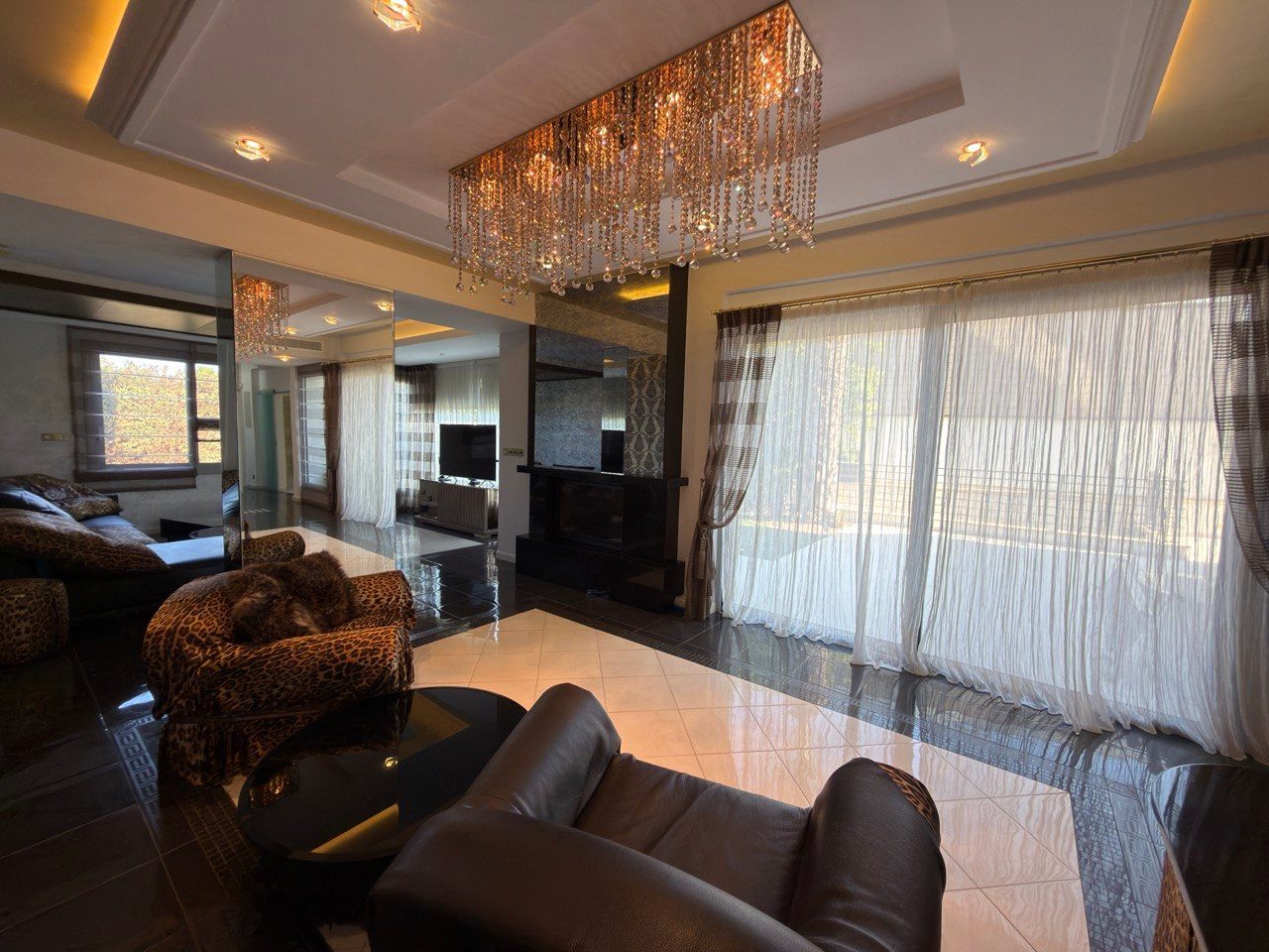 6 BR Villa with Private Swimming Pool in Parekklisia, Limassol — photo 2